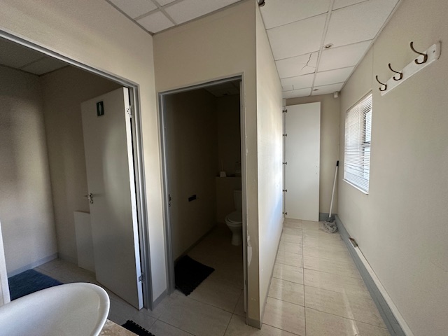 To Let commercial Property for Rent in Pinelands Western Cape